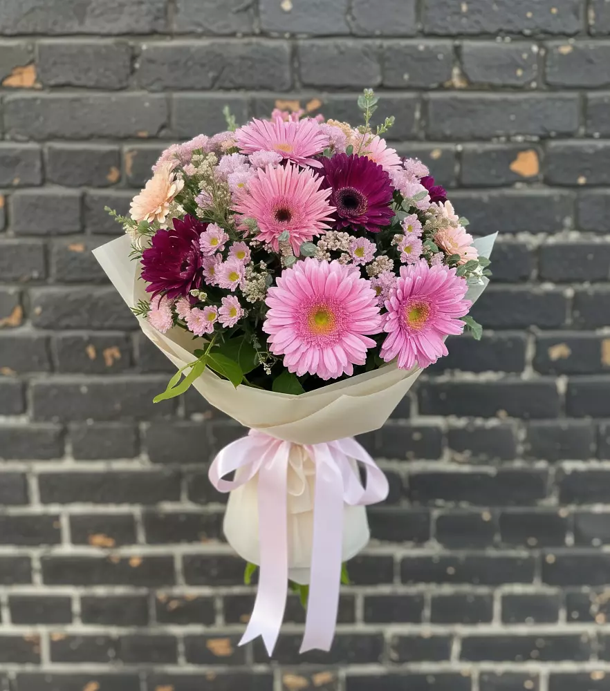 Букет цветов из: Герберы и Хризантемы в Пролетарий