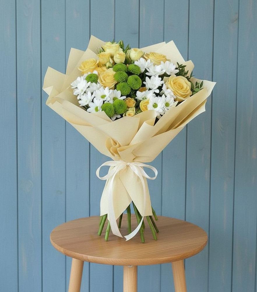 Букет цветов из: Хризантемы и Розы в Пролетарий