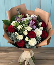 Букет цветов из:  Розы и Альстромерии в Пролетарий