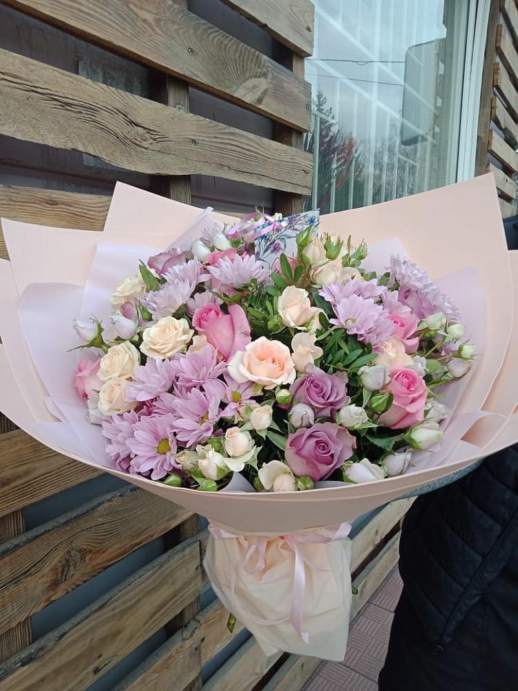 Букет цветов из: Розы и Хризантемы в Пролетарий