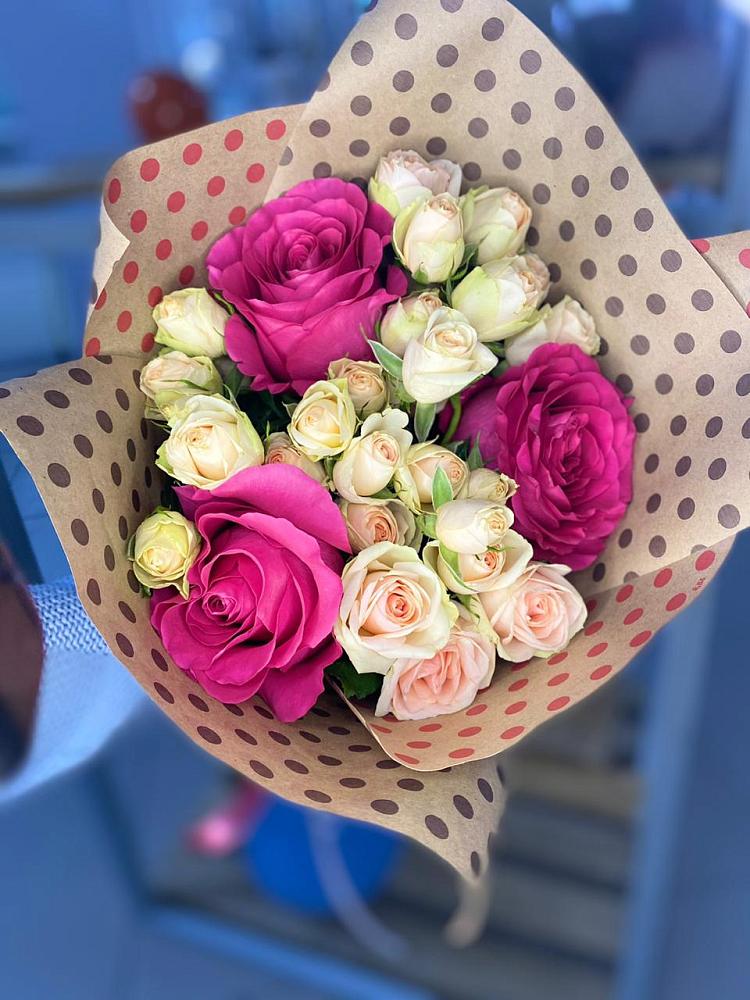 Букет цветов из: Розы в Пролетарий