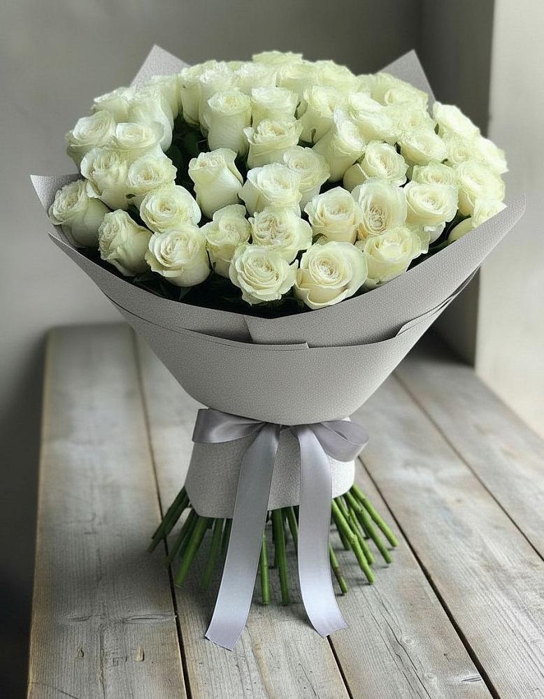 Букет 35 Белых роз в Пролетарий