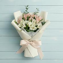 Букет цветов из:  Альстромерии в Пролетарий