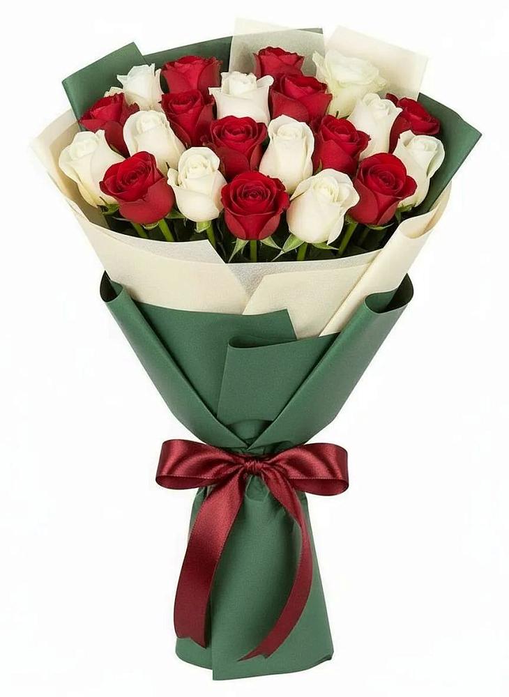 Букет Микс из красных и белых роз в Пролетарий