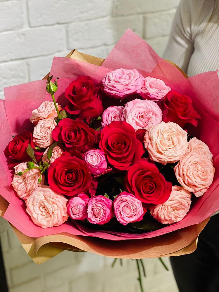 Букет цветов из: Розы в Пролетарий