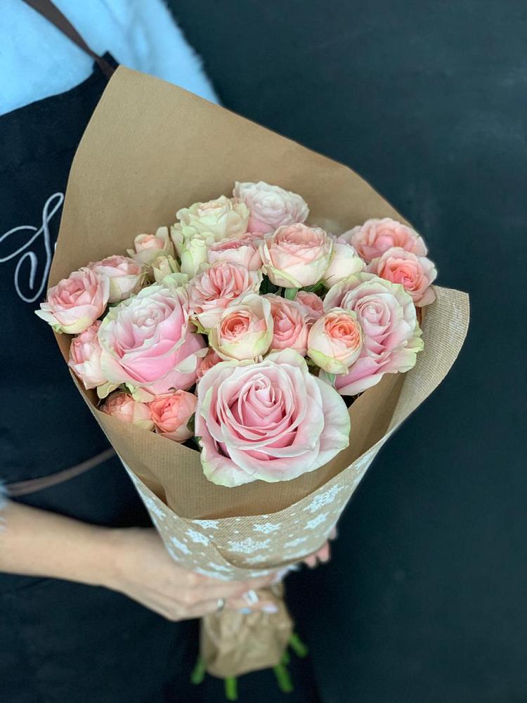 Букет цветов из: Хризантемы и Розы в Пролетарий