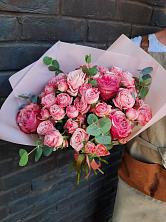Букет цветов из:  Розы в Пролетарий