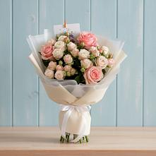 Букет цветов из:  Розы в Пролетарий