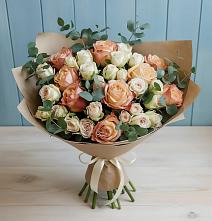 Букет цветов из:  Альстромерии и Розы #REPLACE_PRED# Пролетарий