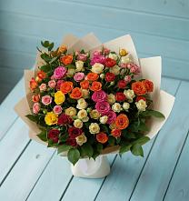 Букет Микс из разноцветных кустовых роз в Пролетарий